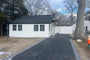 7 Hoover Ave, Nesconset, NY 11767 - Photo 5