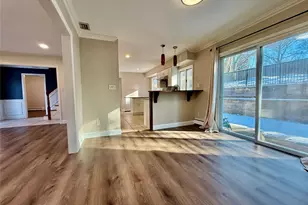 33 Pilgrim Dr, Port Jefferson, NY 11777 - Photo 7