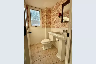 33 Pilgrim Drive, Port Jefferson, NY 11777 - Photo 17