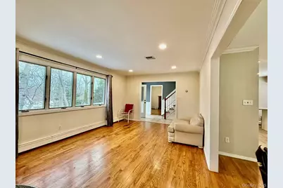 33 Pilgrim Drive, Port Jefferson, NY 11777 - Photo 5