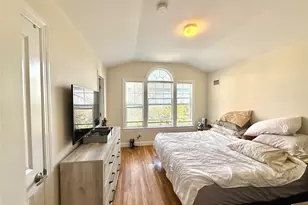 30 Sintsink Dr, Port Washington, NY 11050 - Photo 9