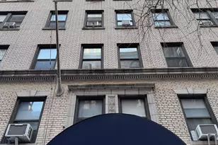 142 E 49th St, New York, NY 10017 - Photo 3