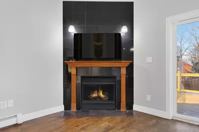 27 King Drive, Poughkeepsie, NY 12603 - Photo 9