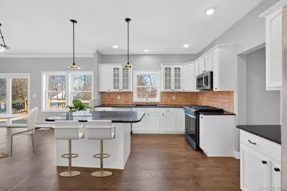 27 King Drive, Poughkeepsie, NY 12603 - Photo 13