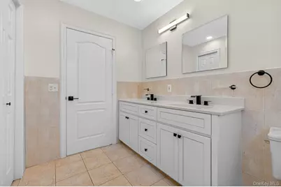 27 King Drive, Poughkeepsie, NY 12603 - Photo 25