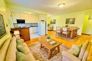 196-58 69th Ave, Fresh Meadows, NY 11365 - Photo 3