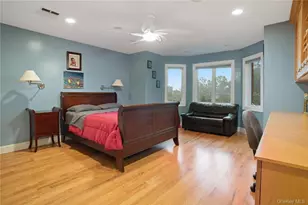 3 Vandalay Ct, Scarsdale, NY 10583 - Photo 31