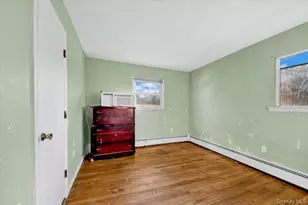 31 Allison Ave, Newburgh, NY 12550 - Photo 5