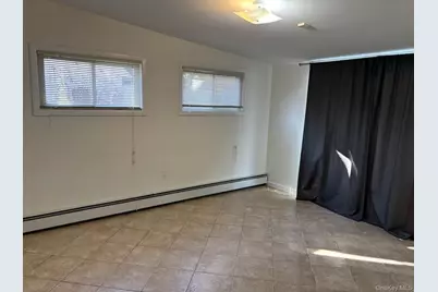 26 Polo Lane, Westbury, NY 11590 - Photo 9