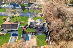 17 Wall St, Port Jefferson Station, NY 11776 - Photo 5