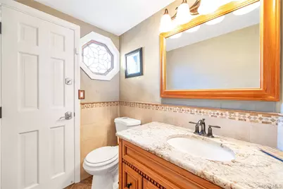17 Wall Street, Port Jefferson Station, NY 11776 - Photo 27