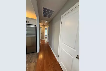 1068 Connetquot Avenue, Central Islip, NY 11722 - Photo 9