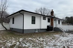 1068 Connetquot Ave, Central Islip, NY 11722 - Photo 25