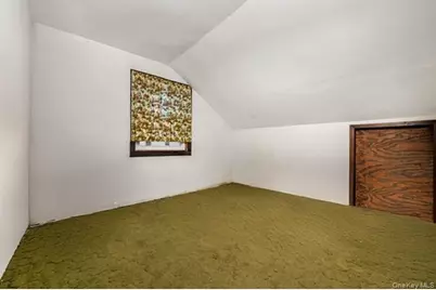 84 Bay Avenue, Hicksville, NY 11801 - Photo 9