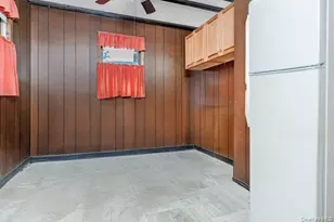 84 Bay Ave, Hicksville, NY 11801 - Photo 3