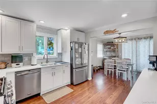 9 3rd St, West Islip, NY 11795 - Photo 3