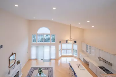 205 Windwatch Drive, Hauppauge, NY 11788 - Photo 33