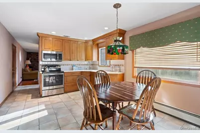 18 Barry Lane, Syosset, NY 11791 - Photo 13