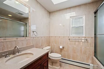 18 Barry Lane, Syosset, NY 11791 - Photo 33