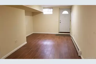 27 Inwood Avenue, Selden, NY 11784 - Photo 3