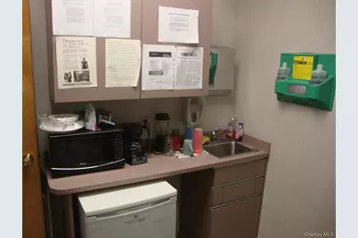 79-07 Metropolitan Avenue, Middle Village, NY 11379 - Photo 13