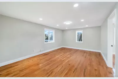 245 Stone Street, Elmont, NY 11003 - Photo 27