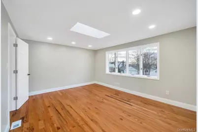 245 Stone Street, Elmont, NY 11003 - Photo 31