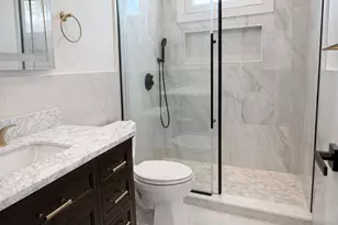 38 Dogwood Ln, Levittown, NY 11756 - Photo 15