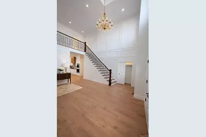 38 Dogwood Lane, Levittown, NY 11756 - Photo 5