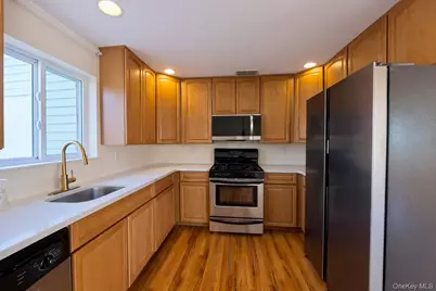 241 Tamerisk Lane, New Windsor, NY 12553 - Photo 9