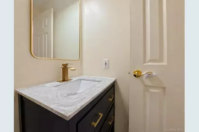 241 Tamerisk Lane, New Windsor, NY 12553 - Photo 19