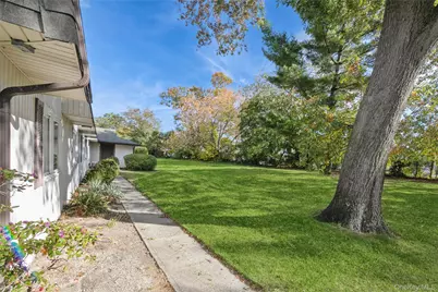 138 Feller Drive, Central Islip, NY 11722 - Photo 13