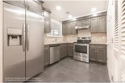 138 Feller Drive, Central Islip, NY 11722 - Photo 3