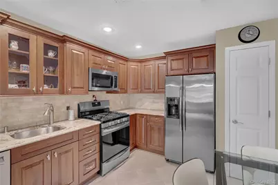 204 Erik Drive, East Setauket, NY 11733 - Photo 5