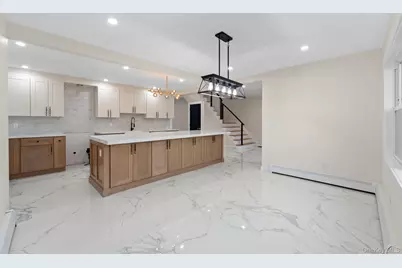 282 Vanderbilt Boulevard, Oakdale, NY 11769 - Photo 9