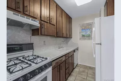 88-25 155th Avenue #6M, Howard Beach, NY 11414 - Photo 7