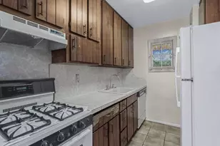 88-25 155th Ave, Howard Beach, NY 11414 - Photo 7