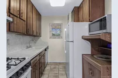 88-25 155th Avenue #6M, Howard Beach, NY 11414 - Photo 5