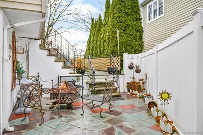 60 E Fort Hill Road, Yonkers, NY 10710 - Photo 35