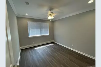 91 South Clinton Avenue #8B, Bay Shore, NY 11706 - Photo 7