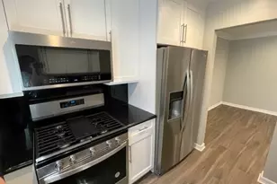 91 S Clinton Ave, Bay Shore, NY 11706 - Photo 3