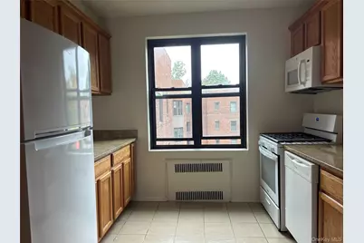 160 S Middle Neck Road #3C, Great Neck, NY 11021 - Photo 9