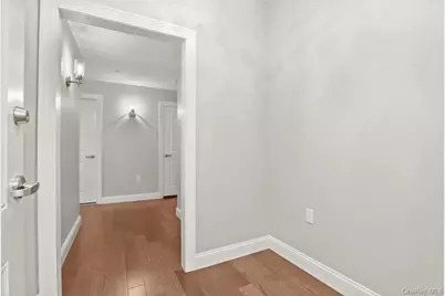 10 Byron Place #219, Larchmont, NY 10538 - Photo 3