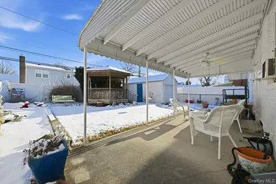 38 Irving Lane, New Hyde Park, NY 11040 - Photo 25