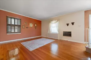 38 Irving Ln, New Hyde Park, NY 11040 - Photo 5