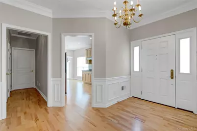 4 Oakhurst Court, Mount Sinai, NY 11766 - Photo 5