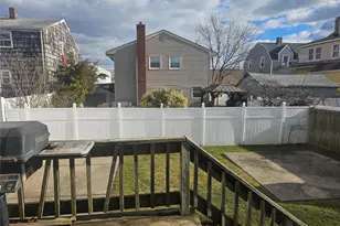 14 Alemeda St, Inwood, NY 11096 - Photo 11