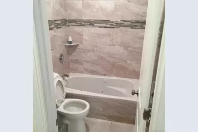 16013 N Conduit Avenue, Springfield Gardens, NY 11434 - Photo 7