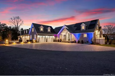 19 W Tiana Road, Hampton Bays, NY 11946 - Photo 3