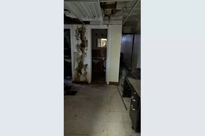 889 Saint Marks Avenue, Brooklyn, NY 11213 - Photo 5